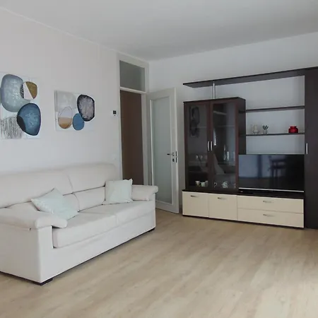 Torre 2 Apartamento *